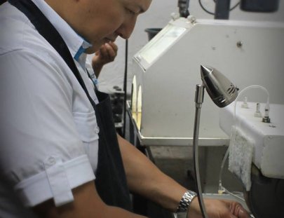  Xibalba Joyas-Crea tu propia pieza de Jade en un taller en Antigua