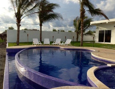 Monterrico Villa Hawaii-A beachfront luxury and unique chalet in Hawaii, Monterrico