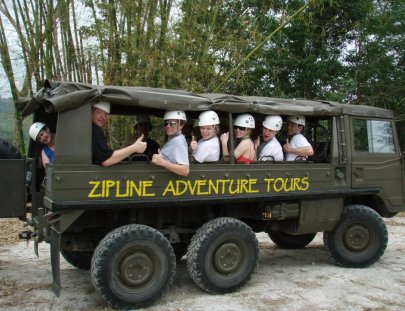 Jamaica Zip Line Adventure Tours-Paseo Off Road a las Tirolesas en las Montañas Jamaiquinas 