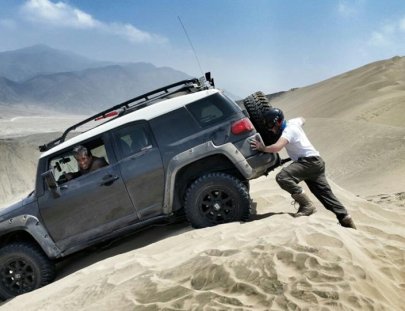 Sandride Sandboarding Lima-4x4 Lima desert tour & Sandboarding