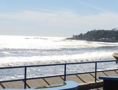 Sabas Beach Resort-Beachfront Resort in La Libertad 