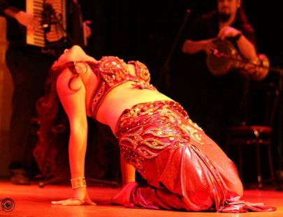 Aymelek-Clases de Danza Oriental en un estudio profesional de San Pedro la Paz en Chile