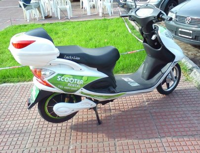 The Green Scooter-Scooter Tours around Buenos Aires