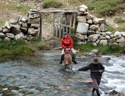 Go2andes-Classic Cordillera Huayhuash trekking circuit