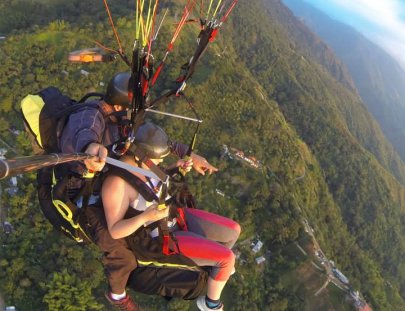 Aero Aventuras-Un vuelo biplaza de Parapente en Cali