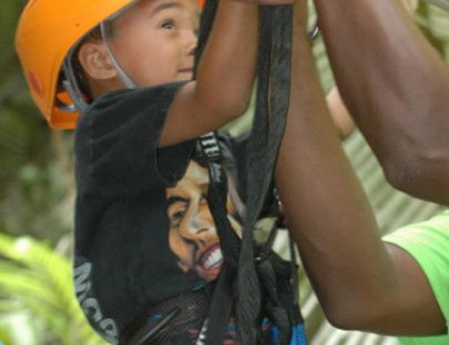 Wet´n Wild-Observe el Zoologico Beliceño desde la Tirolesas