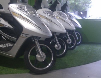 The Green Scooter-Scooter Tours around Buenos Aires