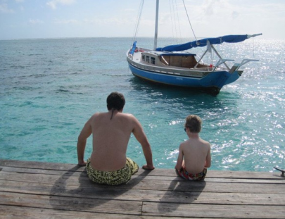 Sirena Azul Sailing-Sail and snorkel on the traditional Belizean sailboat Sirena Azul 