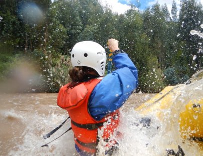 Activities Peru-Rafting class III and IV rapids in the Andes near Cusco