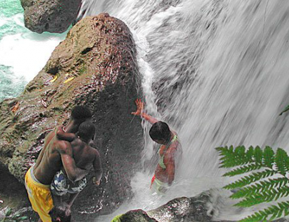 The Portland Experience-Visita Reach Falls, escenario de películas de Hollywood