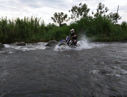 Ca Tours -A tour by rivers and streams on motorcycle!