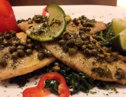 Casa Santo Tomás Gastrobar-Gastronomía internacional, música y un poco de arte