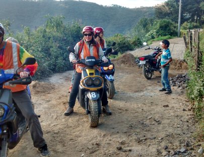 Simoon! Rentals & Tours - Tour de los pueblos en Moto 