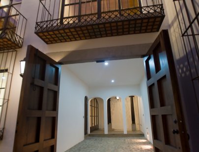 1010 Experiencias- Escápate de la ciudad y hospédate en El Townhouse con vistas al Volcán de Agua en Antigua 