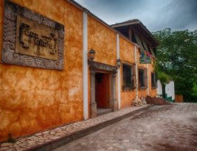 Un ambiente colonial durante su estancia en Copán, Honduras - Don Udo´s Hotel & Rest