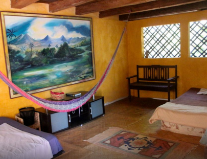 Gecko Hostal- A private hostal for groups in a tropical environment