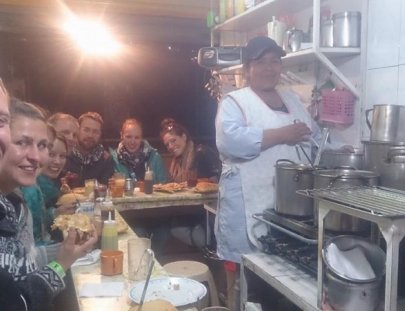 Red Cap Tours-¡Saborea la Cultura Boliviana con un Tour Culinario en La Paz!
