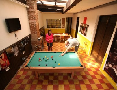 Coming to party in Antigua? Stay the night in a private room - Hostal Hacia el Sur