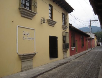 Hotel Los Nazarenos-a hotel with homely atmosphere and a terrace with panoramic view