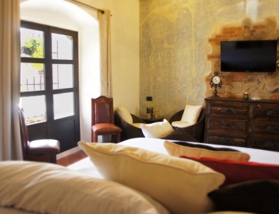 ¡1 noche en una hermosa suite, en una hacienda colonial!   - Hotel Los Olivos