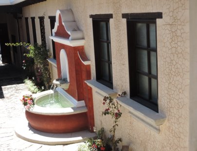 Hotel Los Olivos-Un hotel Boutique al estilo hacienda colonial en el corazón de Antigua