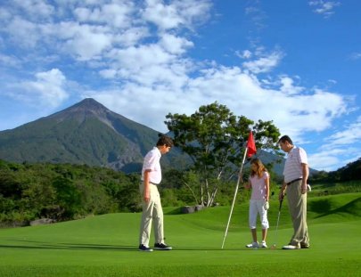 La Reunión Golf Resort  & Residences-Play golf on the spectacular course of Fuego Maya