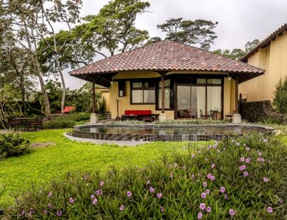 La Reunión Golf Resort  & Residences-The perfect getaway, a luxury golf resort