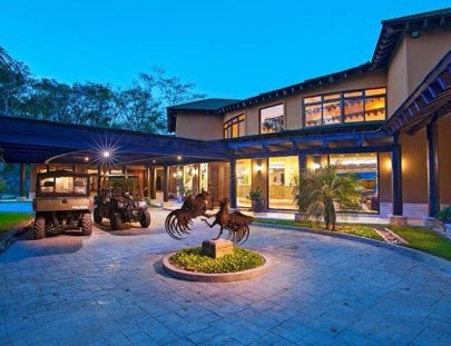 Stay at a jungle lodge in the heart of the Mayan world - Las Lagunas Boutique Hotel