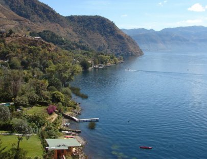 Los Elementos Adventure Center & Day Spa-¡Experiencia multi-sport!= excusiónes a pie + kayak + saltos en acantilados, etc!