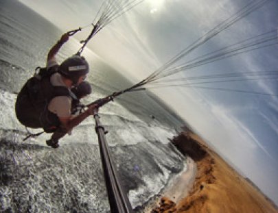 Autana-Tandem flights over the beautiful landscapes of Paracas 