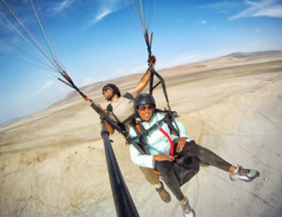 Autana-Tandem flights over the beautiful landscapes of Paracas 