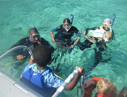Grump And Happy-Snorkel around the island of San Pedro 