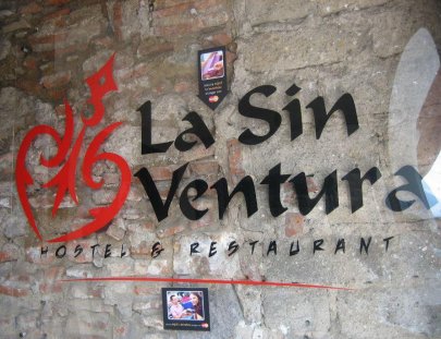Cute hostel one block from Antigua´s Central Square - Hotel La Sin Ventura