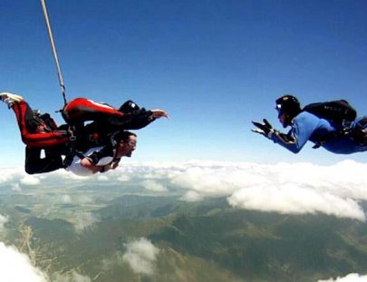 Paracaidismo Chile-TANDEM SKYDIVING IN AN OPEN DROP ZONE IN CHILE