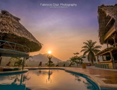 A unique oasis in the mountains of Lanquín - Zephyr Lodge Lanquin