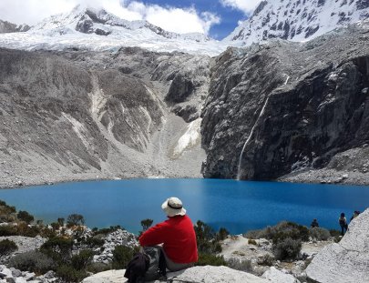 Peruvian Andes-Hike to the breathtaking Lake 69 on the Peruvian Andes