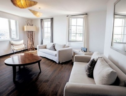 Apartments with a view to Valparaiso´s Hills - Casa Galos Apart Hotel