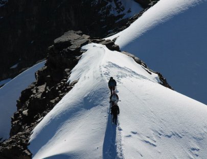 Inca Land Tours-Escala un Macizo Glaciar de 6088 MTS