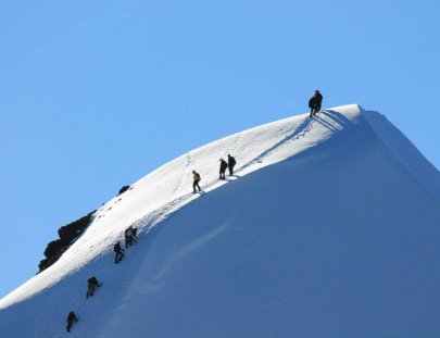 Escala un Macizo Glaciar de 6088 MTS - INCA LAND TOURS