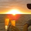 Pacífico Adventures-Tour del atardecer con champagne en un yate privado