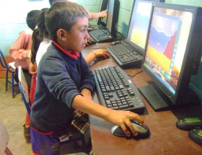 Students International-Volunteer for community development at a ministry site