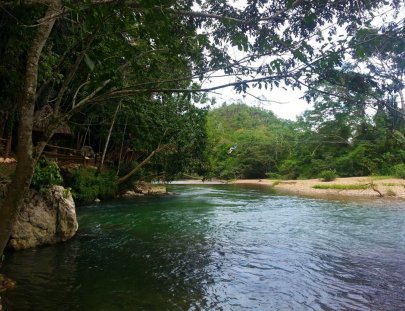 Adventours Belize-Tubing en Las Cuevas de La Ciudad de Belize
