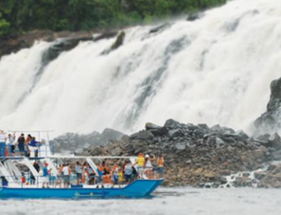 Catamaran Puertorinoco-Catamaran cruise on the Orinoco and Caroni Rivers