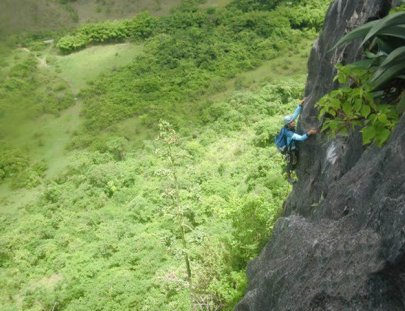 Climbing Venezuela-Climbing the limestone cliffs of Los Morros de San Juan 