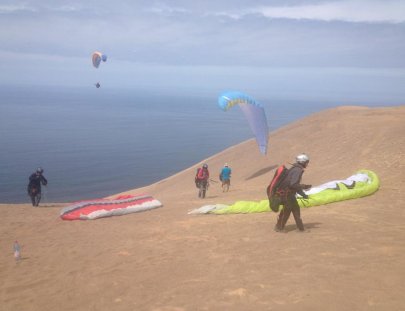 Oasisfly Parapente Chile-Tandem paragliding above the desert in Palo Buque, Chile