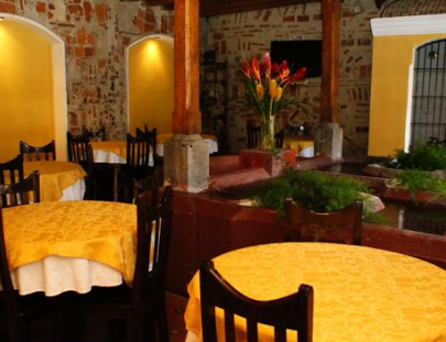 Hotel Casa De Las Fuentes-Hotel con gusto español en Antigua Guatemala