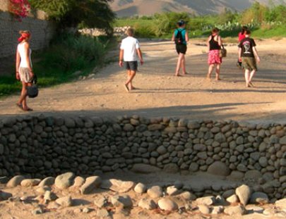 Great Nazca Tour-Tour the Ancient Aqueducts of Cantalloc in Nazca