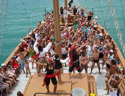 Perola Negra-Cruise the Brazilian waters on a Pirate Ship