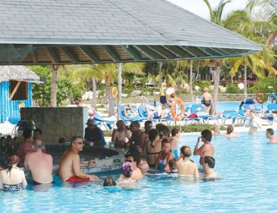 Playa Pesquero- Hotel Cuba-A Tropical Hotel in a historical beach