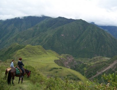 Green House Ranch-Pululahua Reserve Exploration on horseback